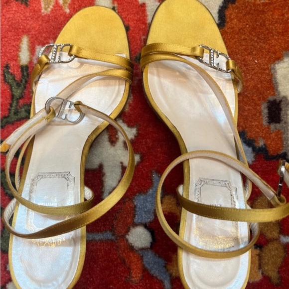 RARE Christian Dior Gold Satin Stiletto Heels 👠 - Picture 6 of 9